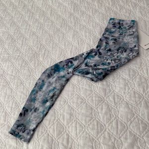 Lululemon Align HR Pant 28" in Kaleidofloral Multi, Nulu Fabric Yoga NWT Size 2